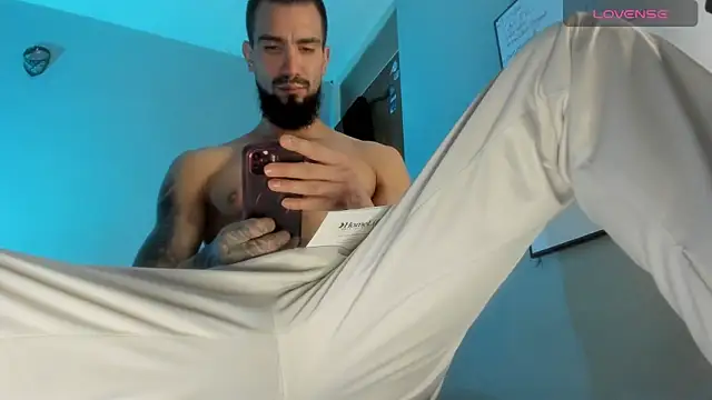 Snapshot of K_cique chatting on September 10, 9:48 pm K cique online show from September 10, 9:48 pm