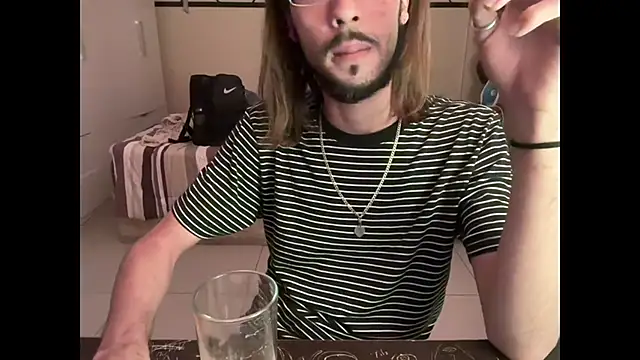 H3llB0Y6 online show from January 15, 5:56 am