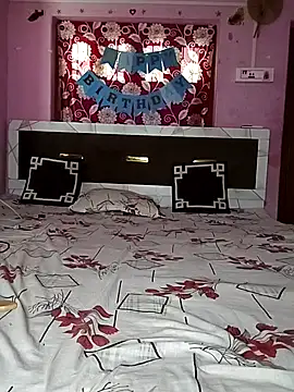 Snapshot of srijashemale chatting on September 9, 5:18 am srijashemale online show from September 9, 5:18 am