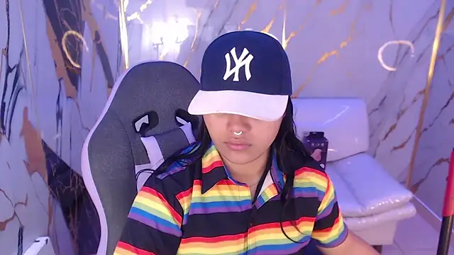 Snapshot of melany_rouse18 chatting on September 17, 12:40 pm melany rouse18 online show from September 17, 12:40 pm