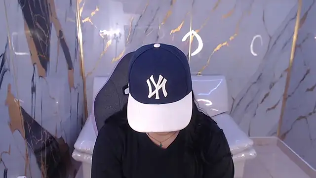 Snapshot of melany_rouse18 chatting on September 19, 6:41 pm melany rouse18 online show from September 19, 6:41 pm