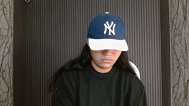 Snapshot of melany_rouse18 chatting on September 23, 3:04 pm melany rouse18 online show from September 23, 3:04 pm