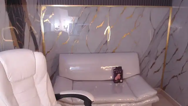 Snapshot of melany_rouse18 chatting on November 21, 12:59 pm melany rouse18 online show from November 21, 12:59 pm