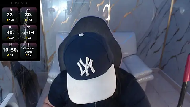 Snapshot of melany_rouse18 chatting on November 26, 3:02 pm melany rouse18 online show from November 26, 3:02 pm