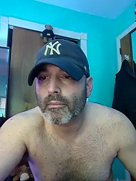 Snapshot of Novabear6996 chatting on November 6, 6:47 am Novabear6996 online show from November 6, 6:47 am
