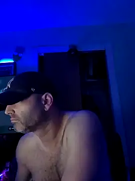 Snapshot of Novabear6996 chatting on November 12, 9:21 am Novabear6996 online show from November 12, 9:21 am