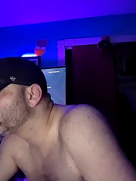 Snapshot of Novabear6996 chatting on December 4, 12:36 pm Novabear6996 online show from December 4, 12:36 pm