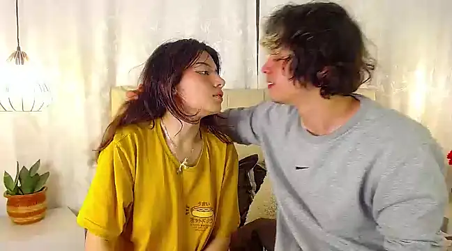 Snapshot of fyreandfox_ chatting on March 10, 10:34 pm fyreandfox  online show from March 10, 10:34 pm