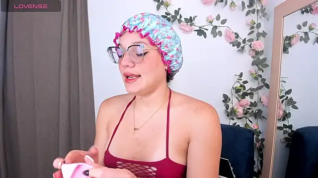 Snapshot of Baby_Asshley chatting on October 5, 7:12 pm Baby Asshley online show from October 5, 7:12 pm