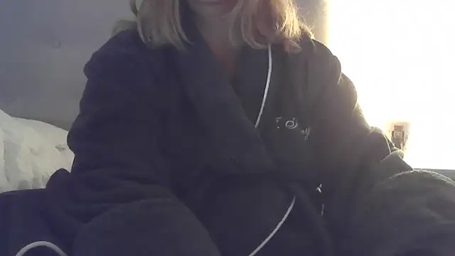 Snapshot of sizha6 chatting on September 25, 8:51 am sizha6 online show from September 25, 8:51 am