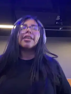 Snapshot of Karla_Stein2025 chatting on November 26, 2:29 pm Karla Stein2025 online show from November 26, 2:29 pm