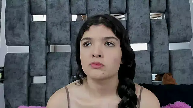 Snapshot of ARTEMISAKIM chatting on September 21, 3:30 am ARTEMISAKIM online show from September 21, 3:30 am