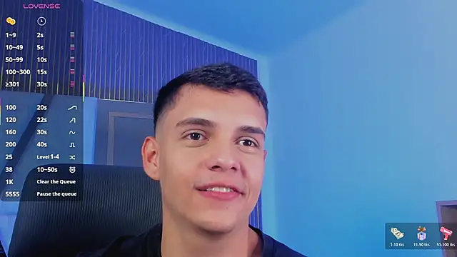 JacobRoberts1 online show from October 22, 8:41 pm