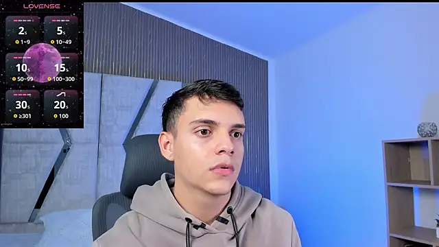 JacobRoberts1 online show from November 13, 8:30 pm