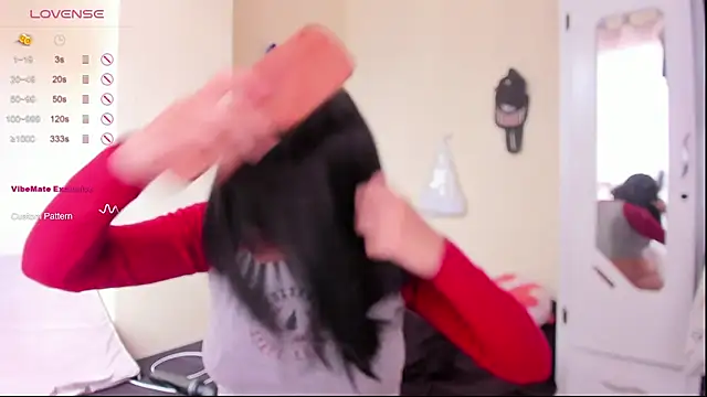 Snapshot of _Anahi chatting on February 16, 5:04 pm Anahi online show from February 16, 5:04 pm