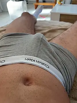 Snapshot of tiago499 chatting on October 25, 1:29 pm tiago499 online show from October 25, 1:29 pm