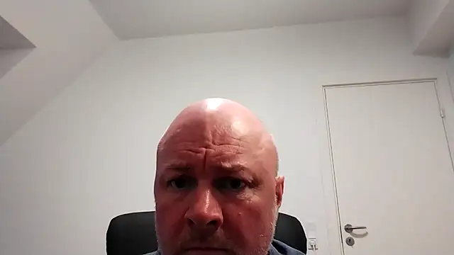 Lucifer29cm online show from March 3, 11:55 am