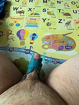 Snapshot of halu5400 chatting on October 30, 4:25 am halu5400 online show from October 30, 4:25 am