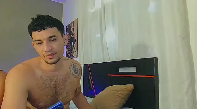 Snapshot of Reina_paola chatting on March 7, 2:01 pm Reina paola online show from March 7, 2:01 pm