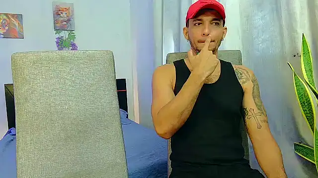 Snapshot of Reina_paola chatting on September 18, 2:41 pm Reina paola online show from September 18, 2:41 pm