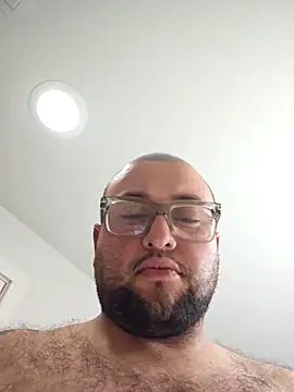 Snapshot of Sexoso69thebear chatting on December 3, 3:58 am Sexoso69thebear online show from December 3, 3:58 am