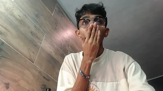 Martin Linares online show from March 8, 1:25 pm