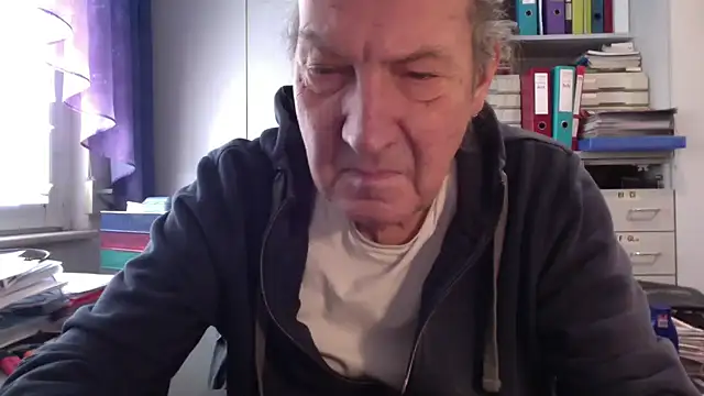 HMStraps01 online show from March 4, 12:55 pm