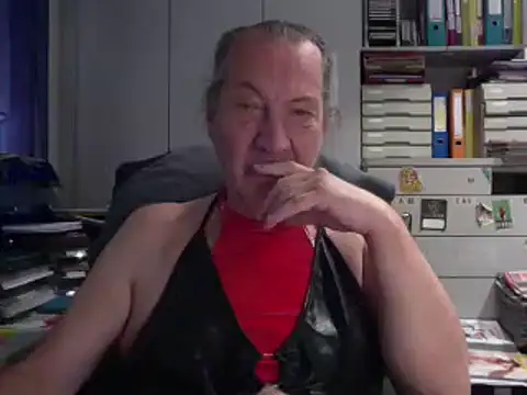 HMStraps01 online show from October 10, 10:25 am