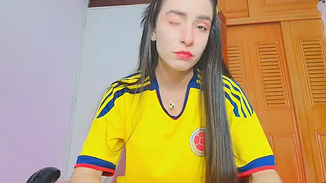 Peach Rose  online show from November 15, 5:09 pm