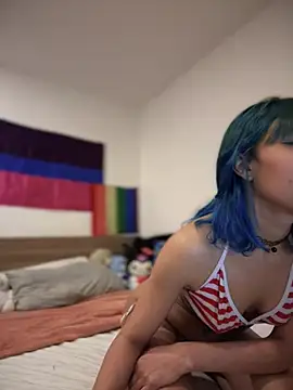 Snapshot of sweet_Amy0 chatting on February 26, 2:37 am sweet Amy0 online show from February 26, 2:37 am