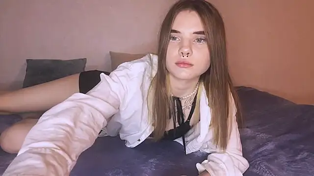 CarolinePepper online show from February 18, 7:19 pm