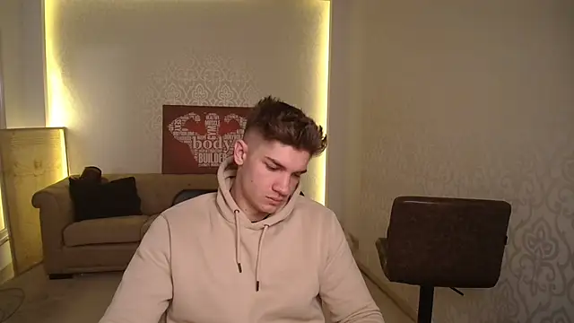 MaxKaiden online show from March 20, 5:35 am