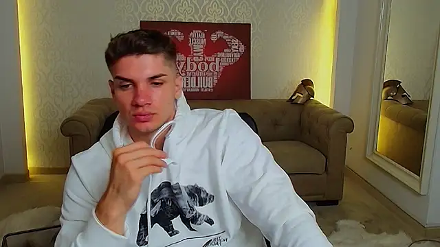 MaxKaiden online show from September 17, 4:25 am