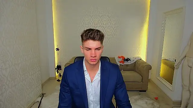 MaxKaiden online show from October 30, 5:42 am