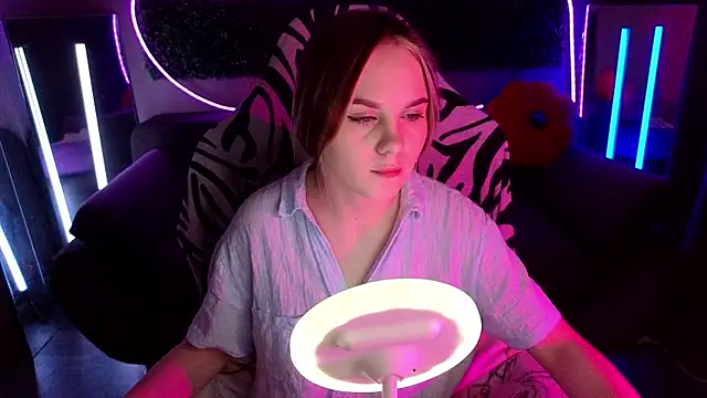 Snapshot of Dyna_bae chatting on November 10, 4:17 pm Dyna bae online show from November 10, 4:17 pm