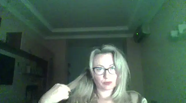 Snapshot of Mary888x chatting on February 28, 4:20 pm Mary888x online show from February 28, 4:20 pm