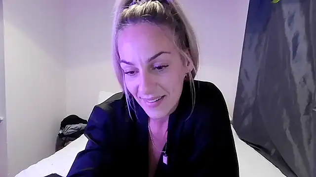 Edenfox- online show from September 19, 10:32 pm