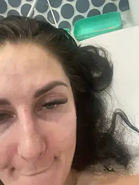 Snapshot of Veronicavirus chatting on February 16, 4:32 pm Veronicavirus online show from February 16, 4:32 pm