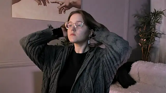 Snapshot of Rada_Woods chatting on March 12, 5:35 am Rada Woods online show from March 12, 5:35 am