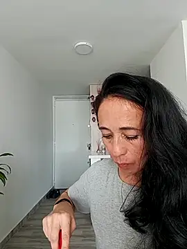 Coeur de luxure online show from September 18, 6:21 pm