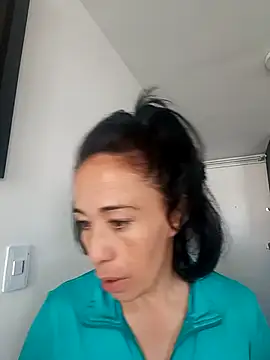 Coeur de luxure online show from November 9, 1:20 pm