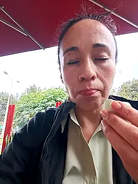 Coeur de luxure online show from April 7, 1:22 pm