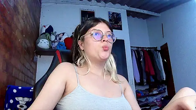 Emily  katz online show from March 16, 6:34 pm