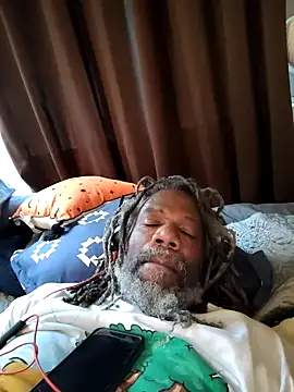 Snapshot of KingSlim56 chatting on October 31, 10:11 pm KingSlim56 online show from October 31, 10:11 pm