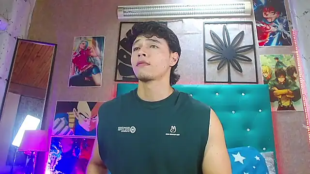 LiamAndrewzz online show from November 6, 7:04 pm