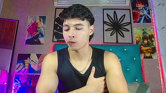 LiamAndrewzz online show from March 18, 4:15 am