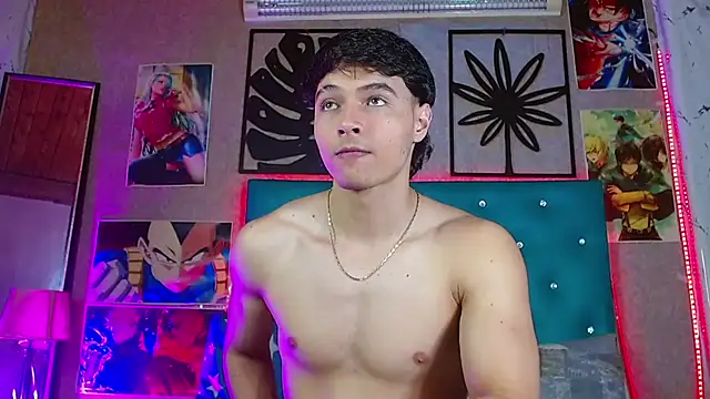 LiamAndrewzz online show from April 11, 7:45 am