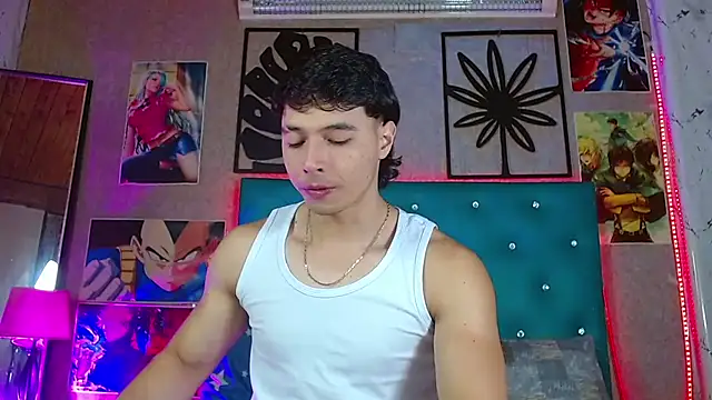 LiamAndrewzz online show from May 24, 6:40 am