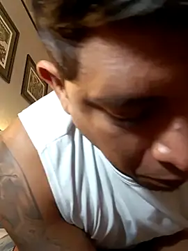 Snapshot of Odin-2121 chatting on February 19, 3:17 am Odin-2121 online show from February 19, 3:17 am