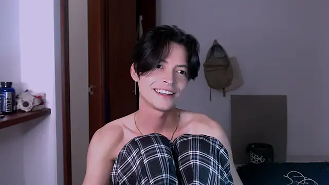 Snapshot of gunther_hda chatting on March 11, 4:21 am gunther hda online show from March 11, 4:21 am